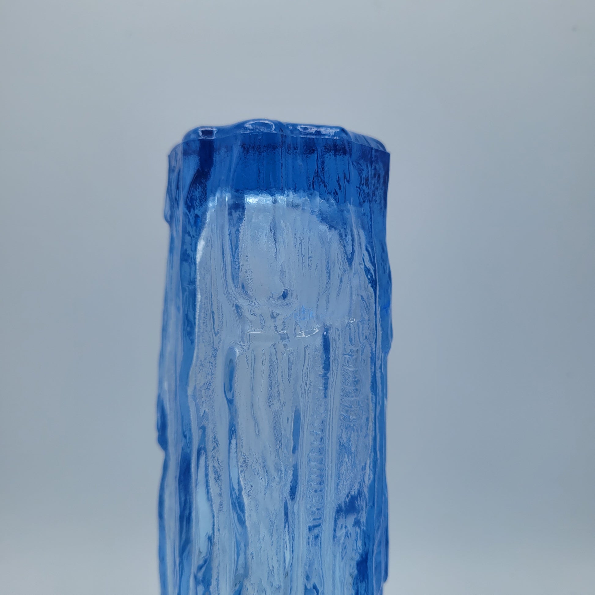 Ravenhead "Bark Effect" ice blue vase. Brrr
