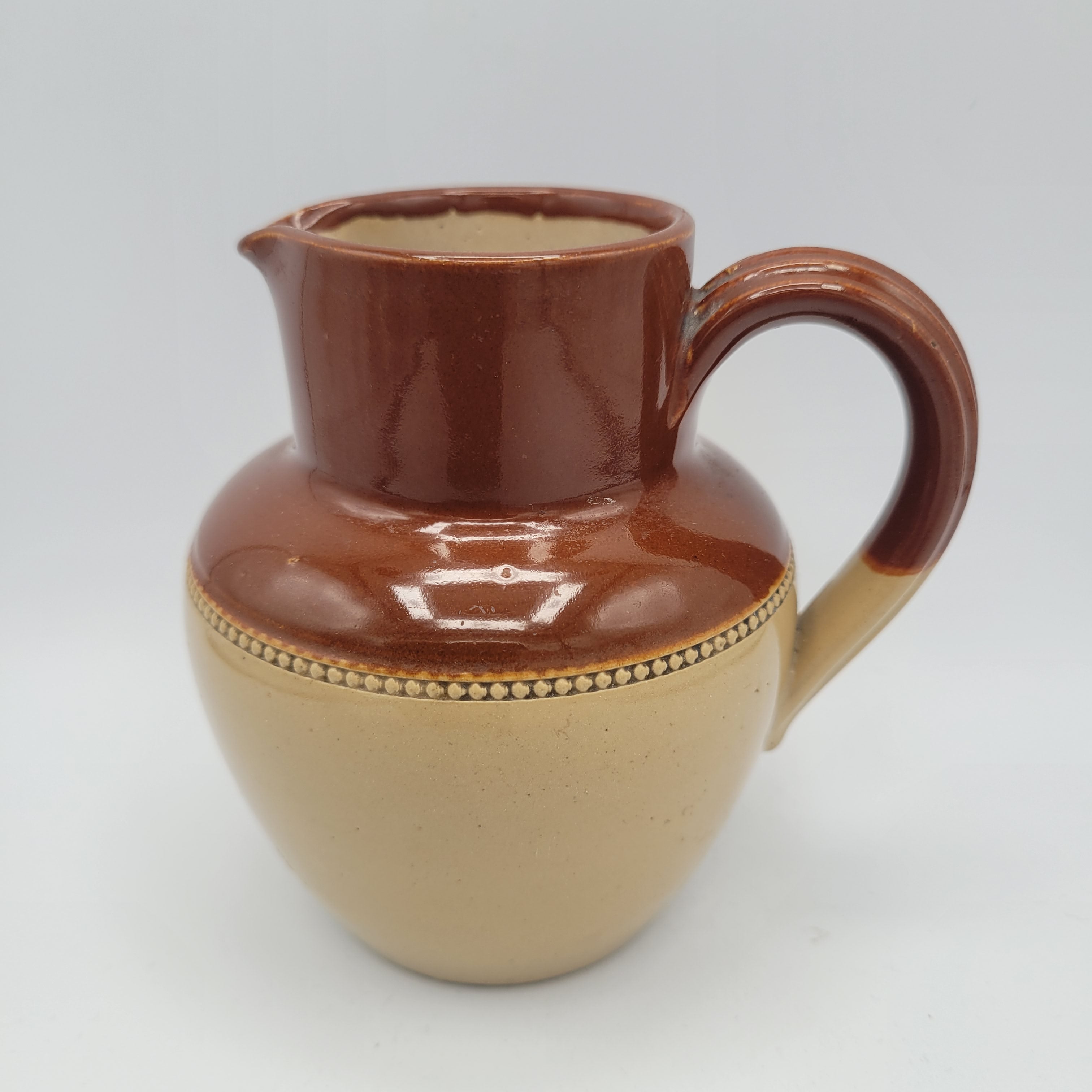 Lovatts vintage Stoneware 1/2 Pint jug. 1932-1959 fully marked...and some. It would make a lovely posy vase 🌷