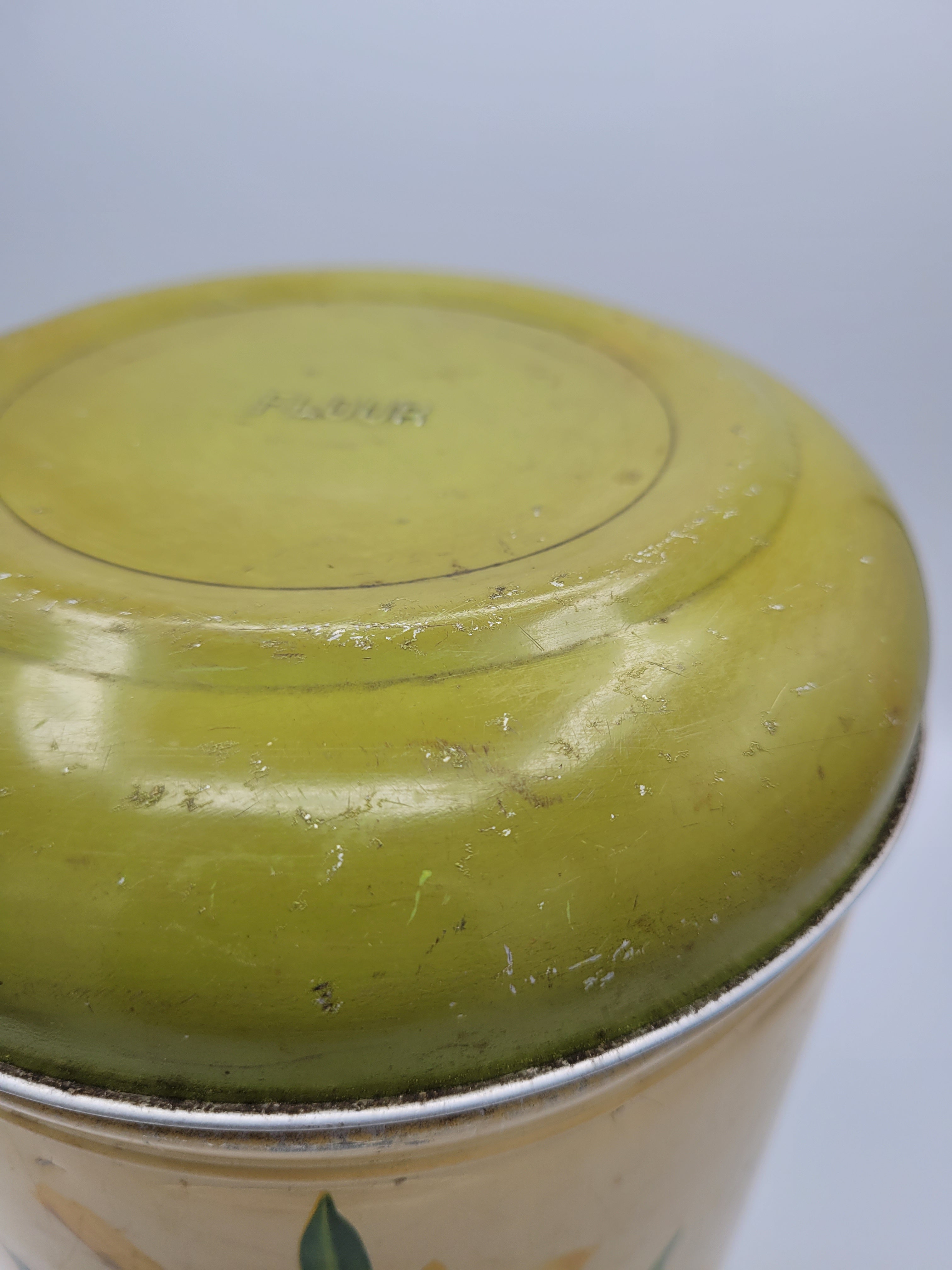 Worcester ware "Daffodils" tinplate flour cannister 1950s