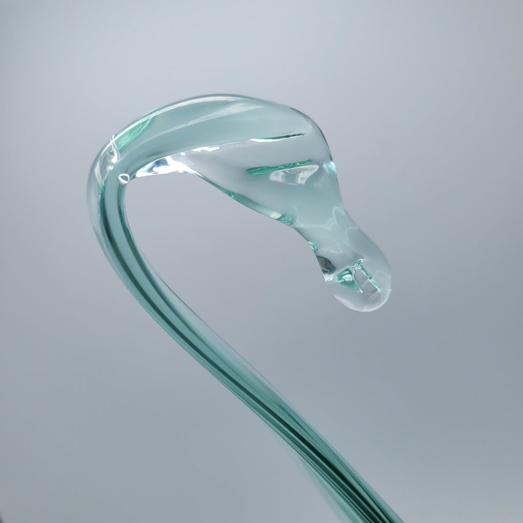 Mid-Century Hand-Blown Green Glass Swan Vase – Applied Base, Czechoslovakia (c. 1960s)🦢🦢🦢