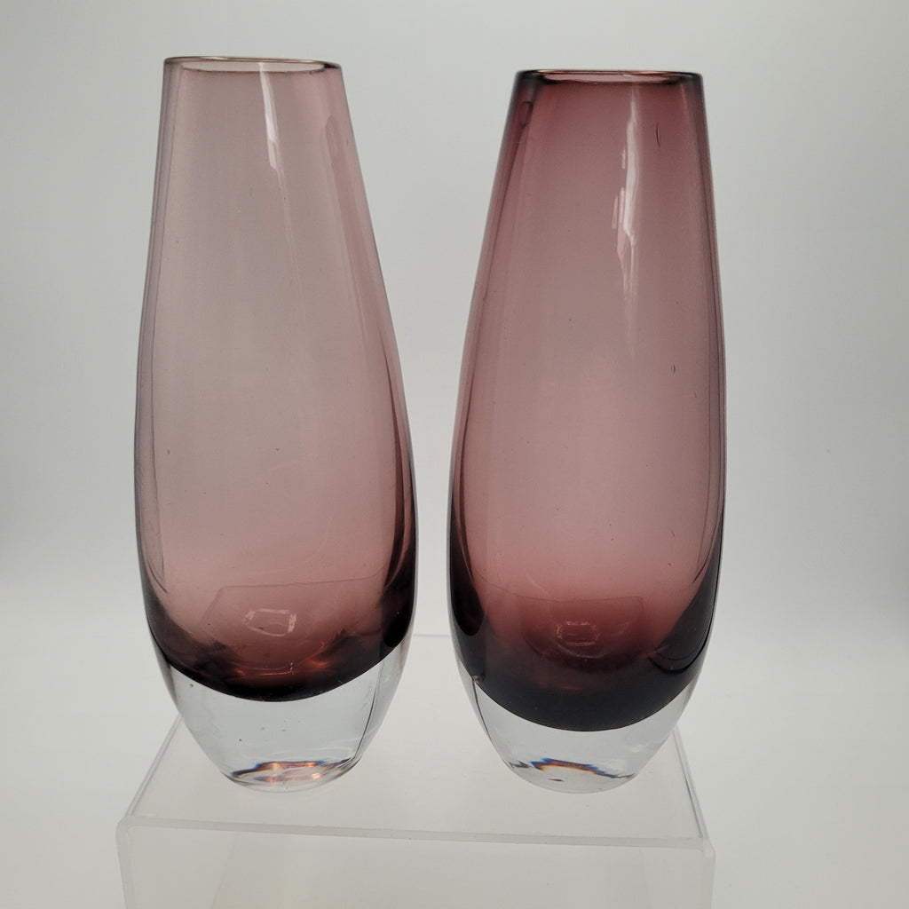 Pair of Riihimäen Lasi “Torpedo” Vases, Attributed to Tamara Aladin (15 cm)