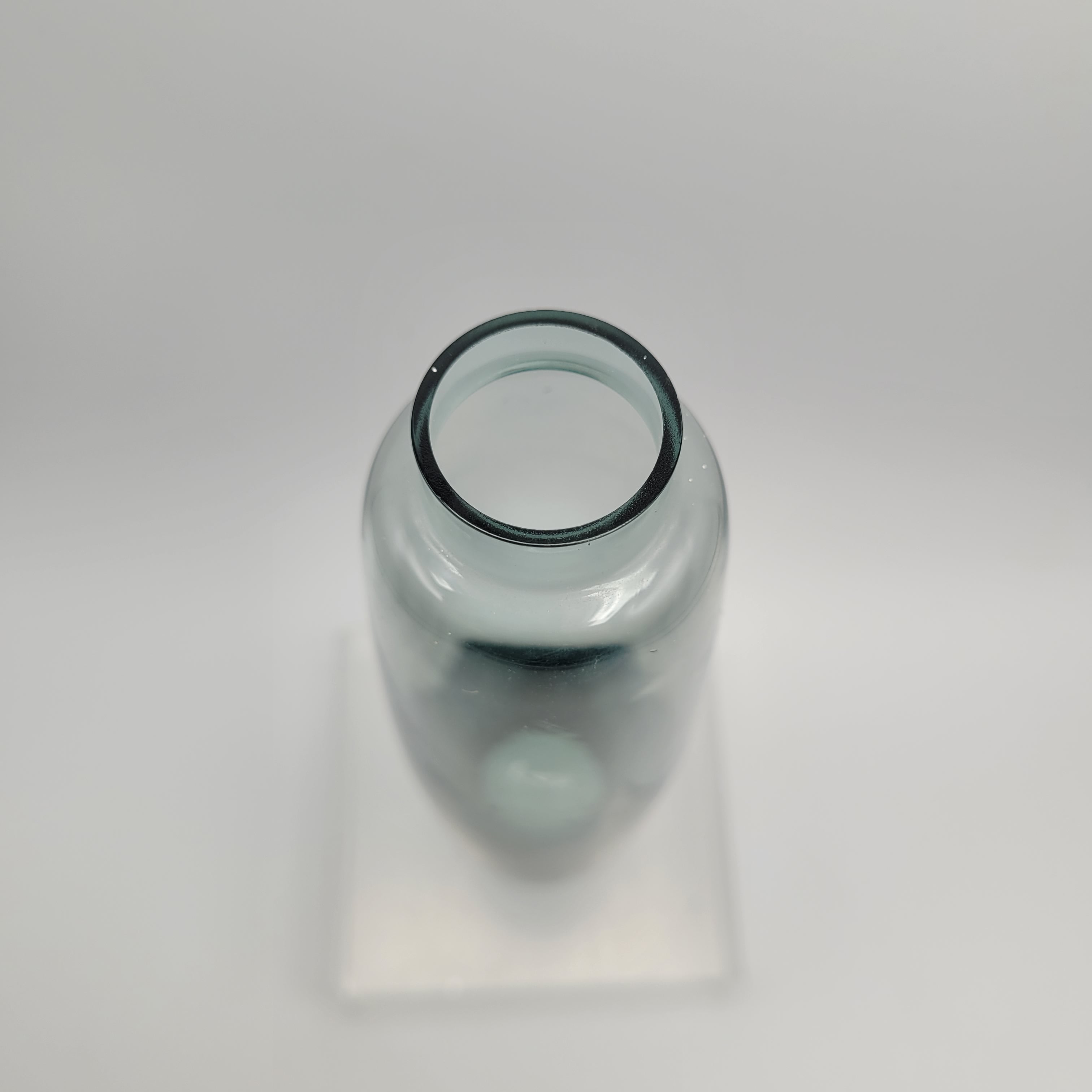 Pair of Scandinavian Modernist Glass Vases – Amber & Teal, 1960s–70s...so stylish 😎