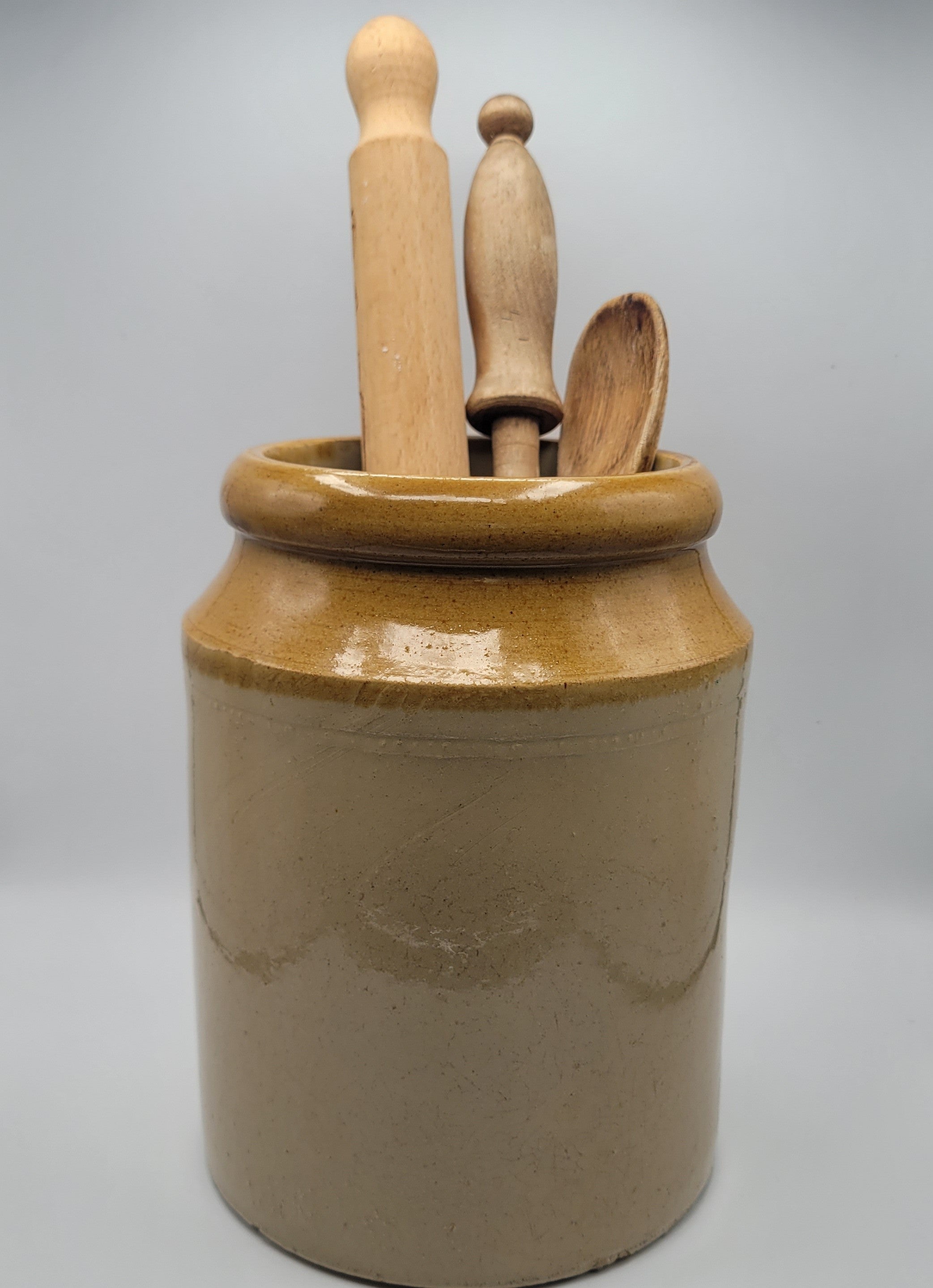 Victorian stoneware utensils pot...yum