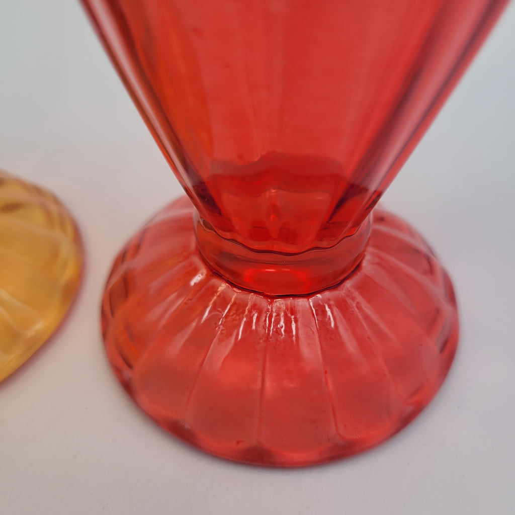 A Set of 4 Vintage Flash-Coloured Sundae Dishes (1950s–1970s)🍧🍨🧁🍦