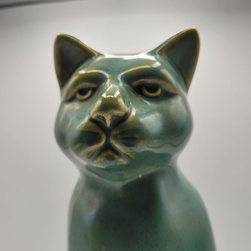 🐾 “The Cat With Opinions” — Mid-Century Ceramic Sculpture