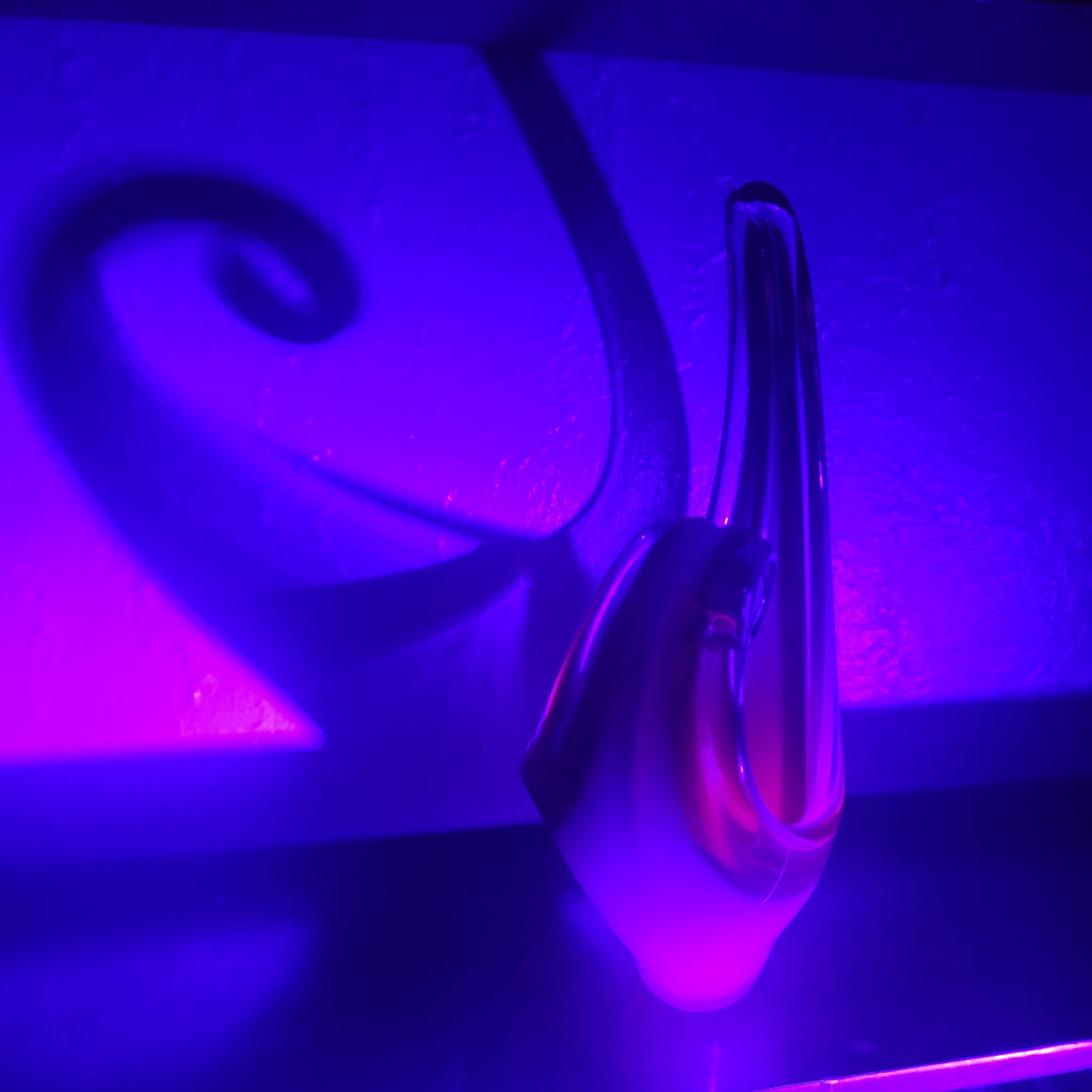 MCM Viartec THF Spanish art glass free form sculpture. Hand-blown. Hot Pink 🔥1960s Glows in UV light