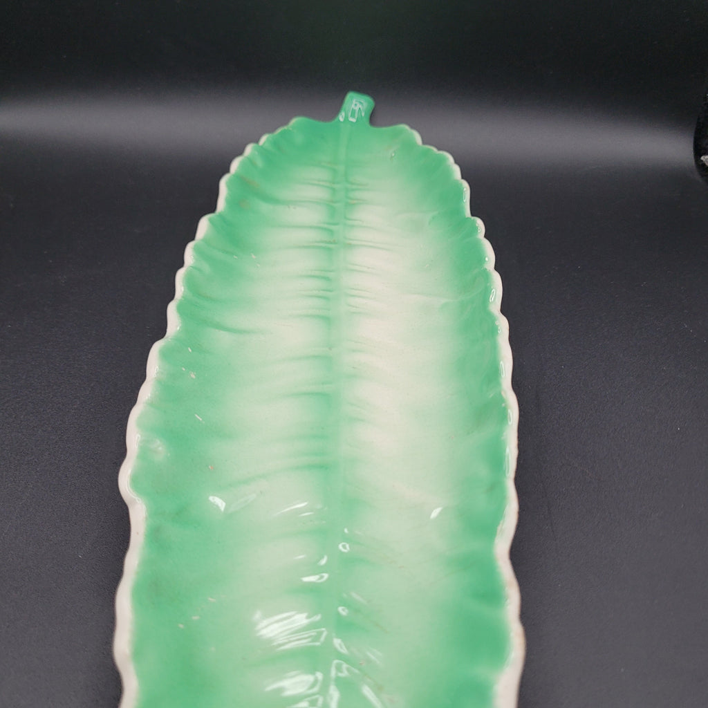 🍃 Mid-Century Green Leaf Console Dishc.1950s–60s Continental German / Austrian