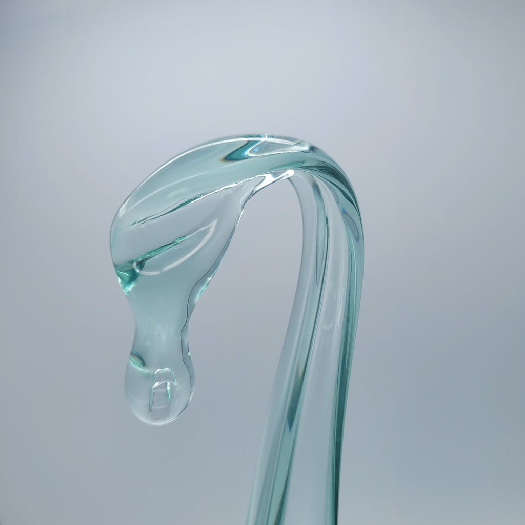 Mid-Century Hand-Blown Green Glass Swan Vase – Applied Base, Czechoslovakia (c. 1960s)🦢🦢🦢