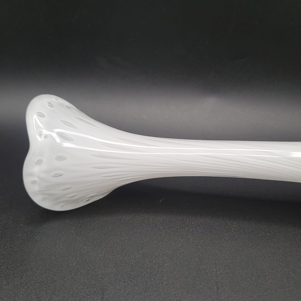 Mid-Century Swedish Controlled Bubble Vase – Åseda Glass, White Cased Sommerso Form, c.1960s..🇸🇪