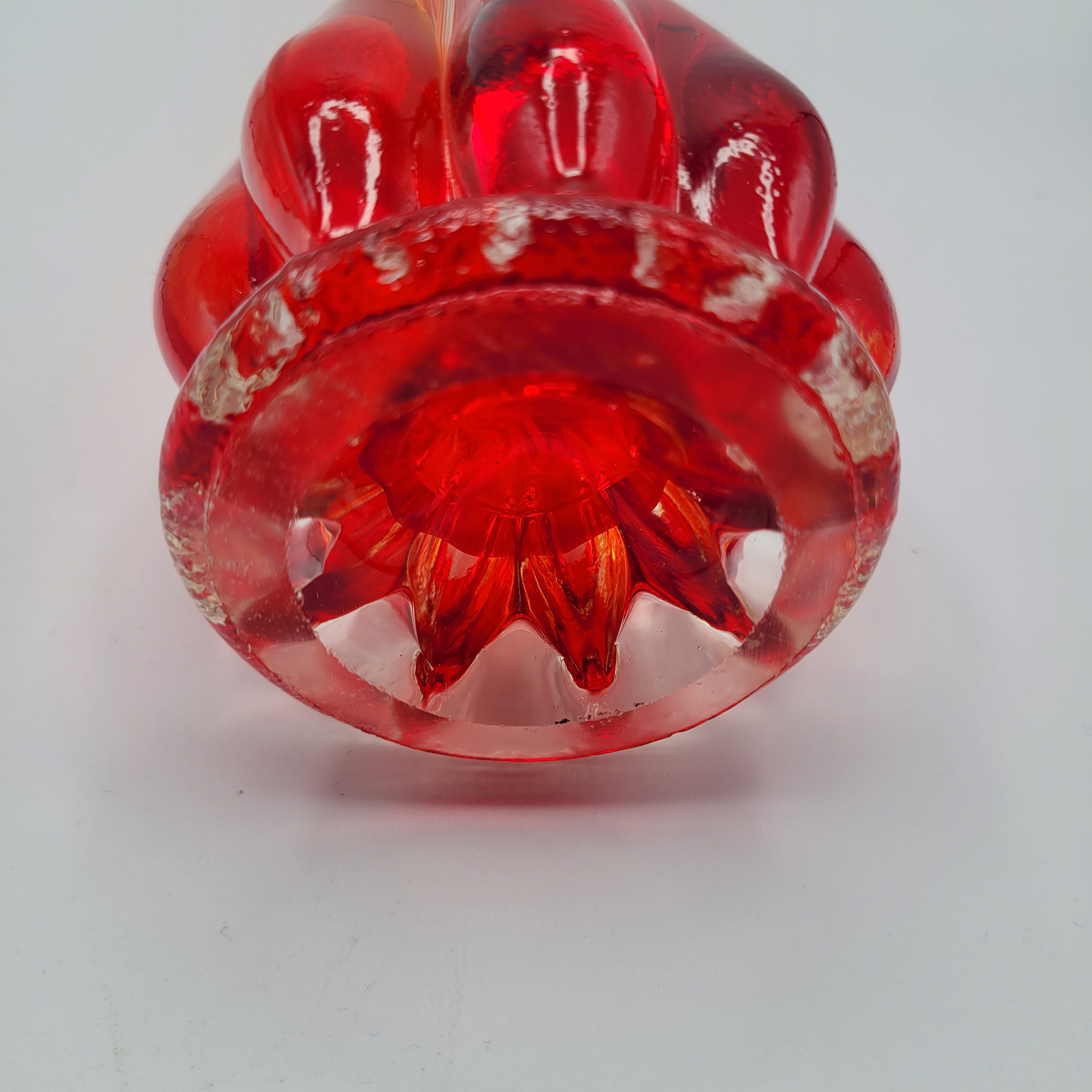 Italian art glass in the Murano Tradition. Sommerso & Rigadin Swung Vase. 1960s Mid Century Modern. Superb 👌