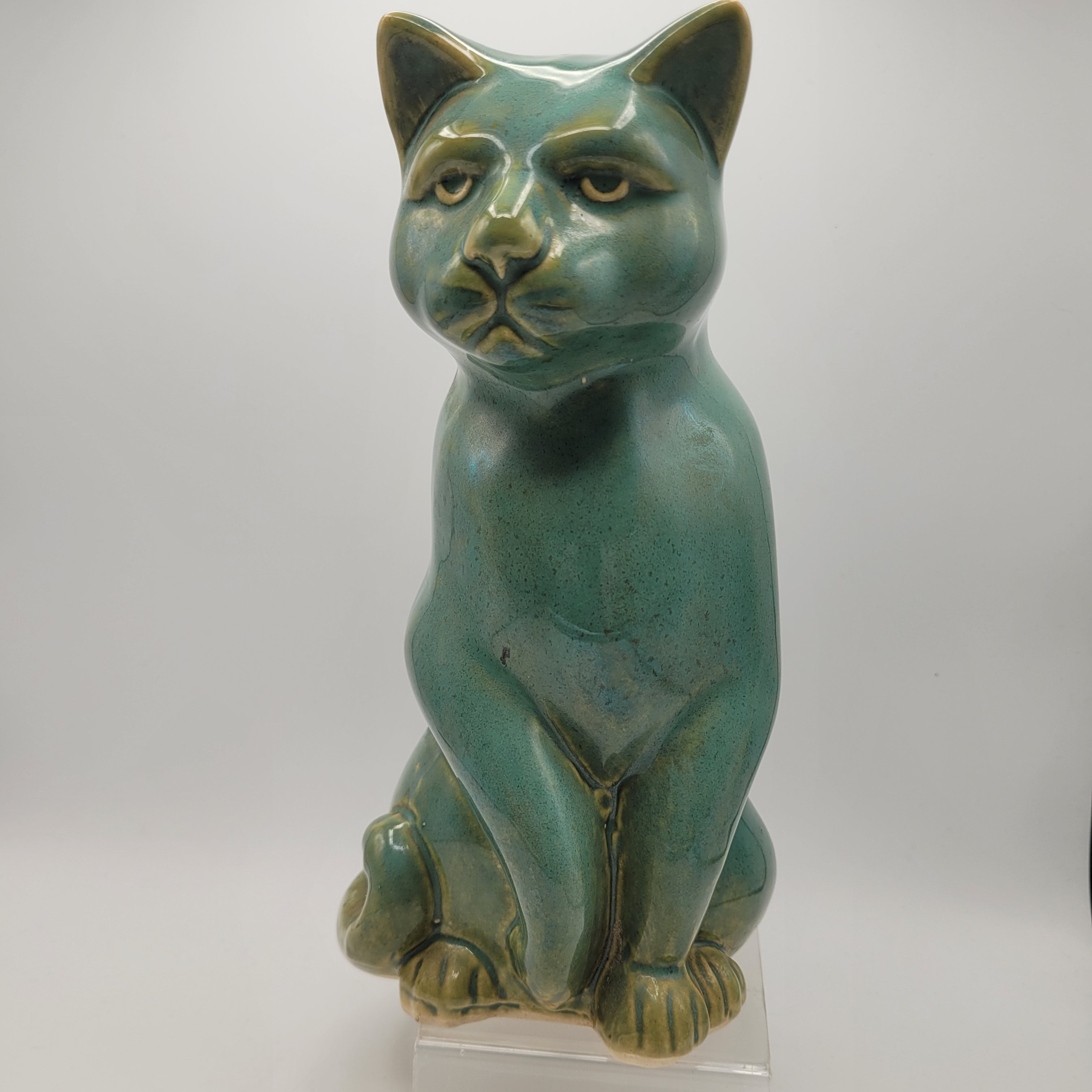 🐾 “The Cat With Opinions” — Mid-Century Ceramic Sculpture