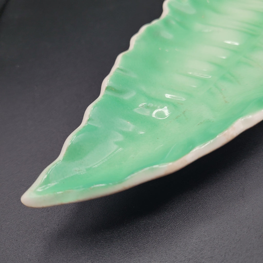 🍃 Mid-Century Green Leaf Console Dishc.1950s–60s Continental German / Austrian