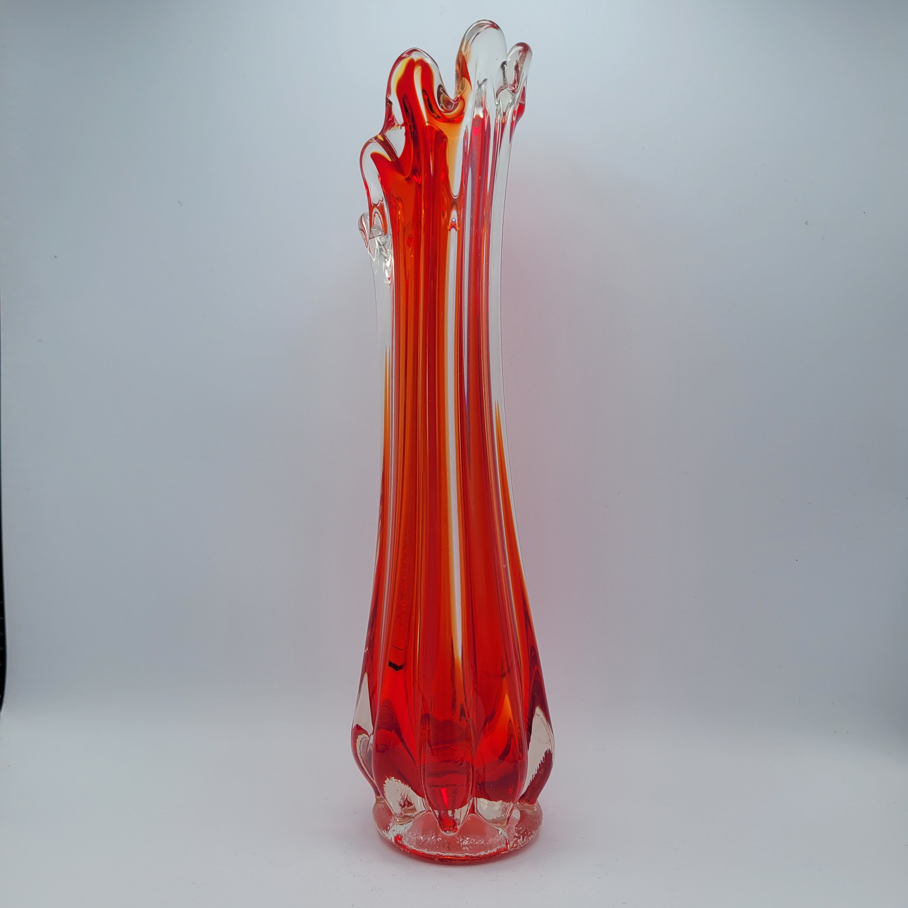 Italian art glass in the Murano Tradition. Sommerso & Rigadin Swung Vase. 1960s Mid Century Modern. Superb 👌