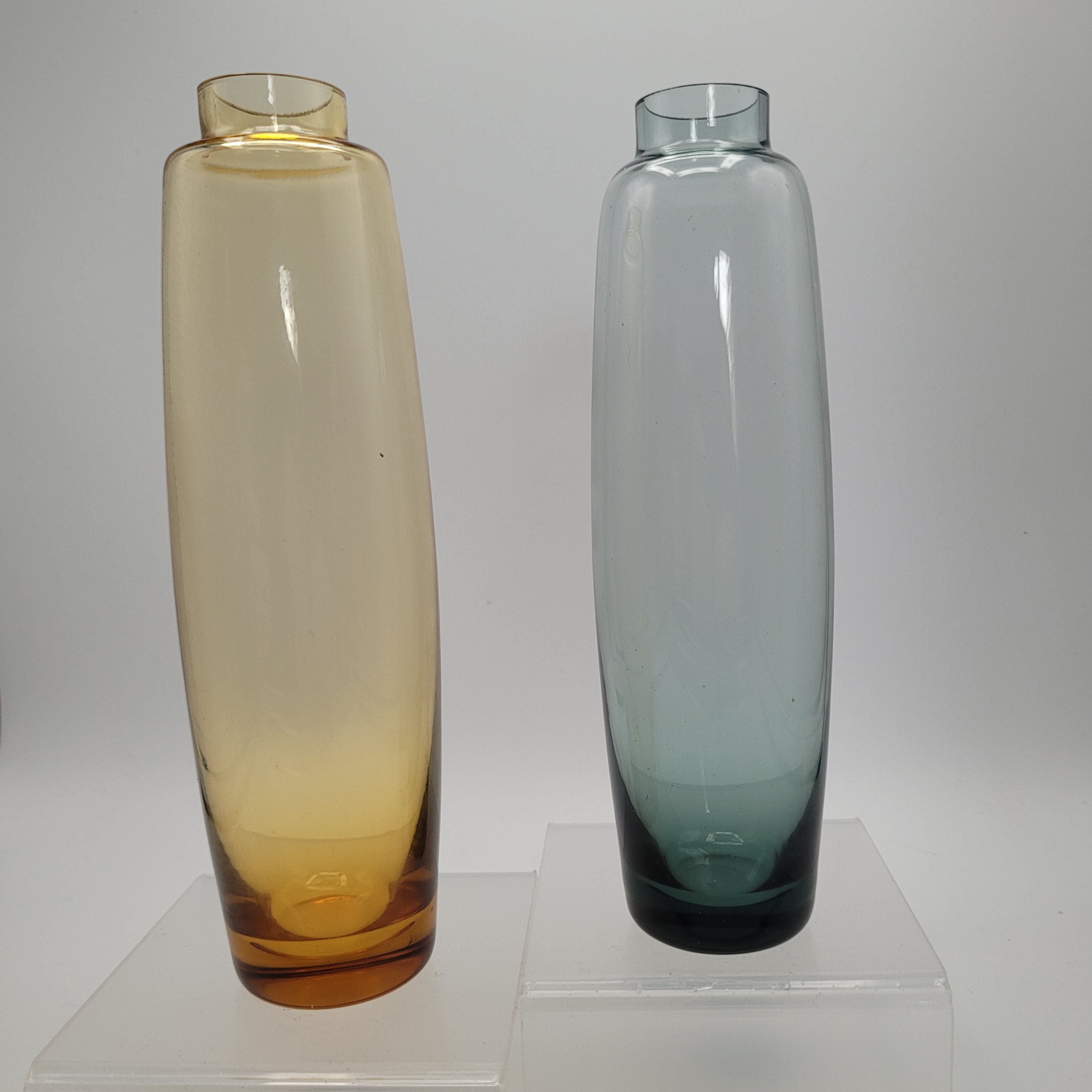 Pair of Scandinavian Modernist Glass Vases – Amber & Teal, 1960s–70s...so stylish 😎