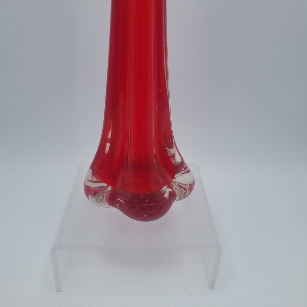 Tall Red Cased Glass Bud Vase — Mid-Century Modern Elegance (28 cm)