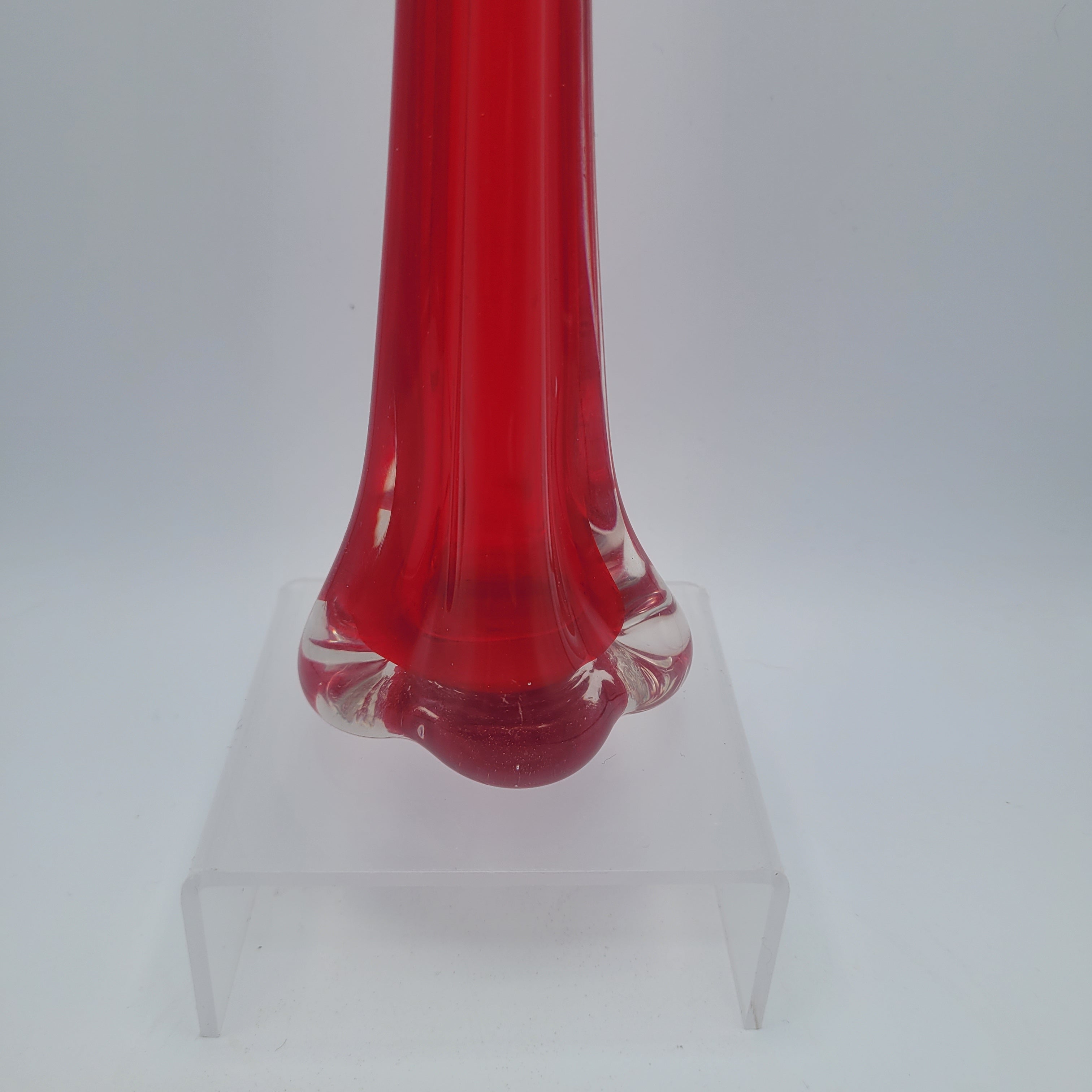 Tall Red Cased Glass Bud Vase — Mid-Century Modern Elegance (28 cm)