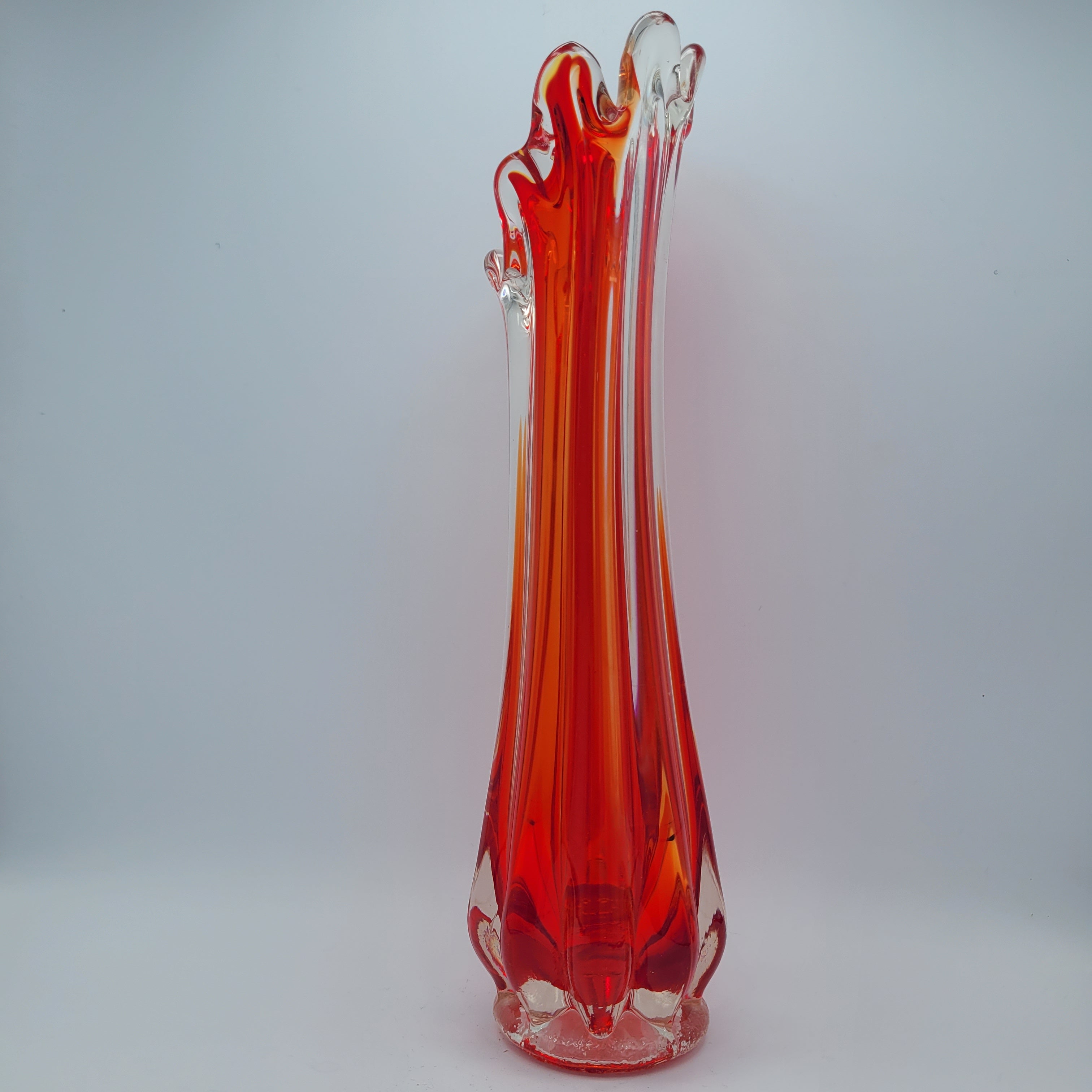 Italian art glass in the Murano Tradition. Sommerso & Rigadin Swung Vase. 1960s Mid Century Modern. Superb 👌