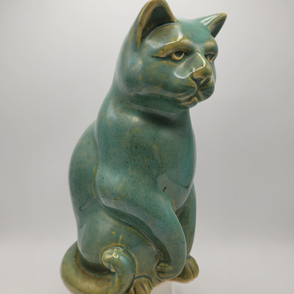 🐾 “The Cat With Opinions” — Mid-Century Ceramic Sculpture