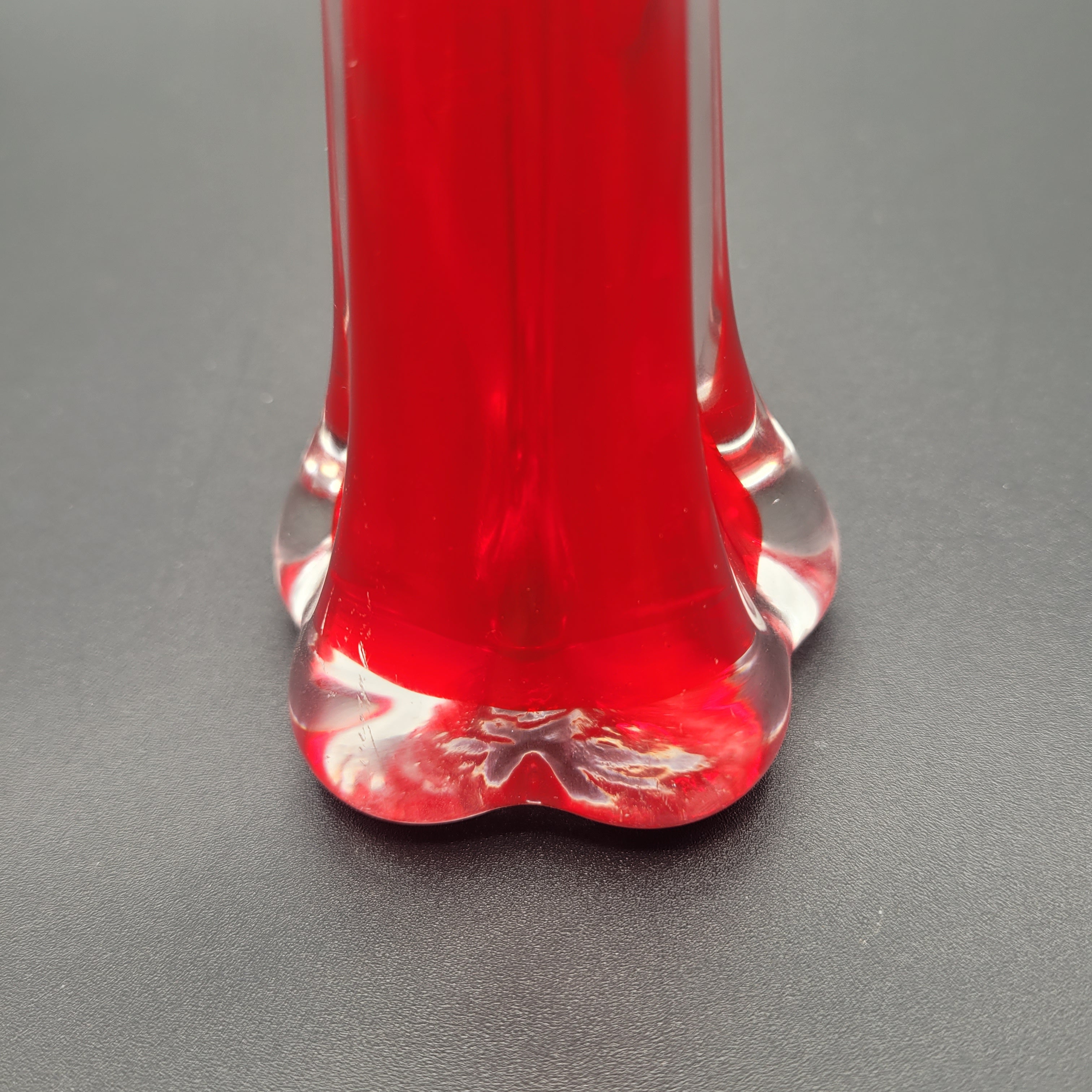 Tall Red Cased Glass Bud Vase — Mid-Century Modern Elegance (28 cm)