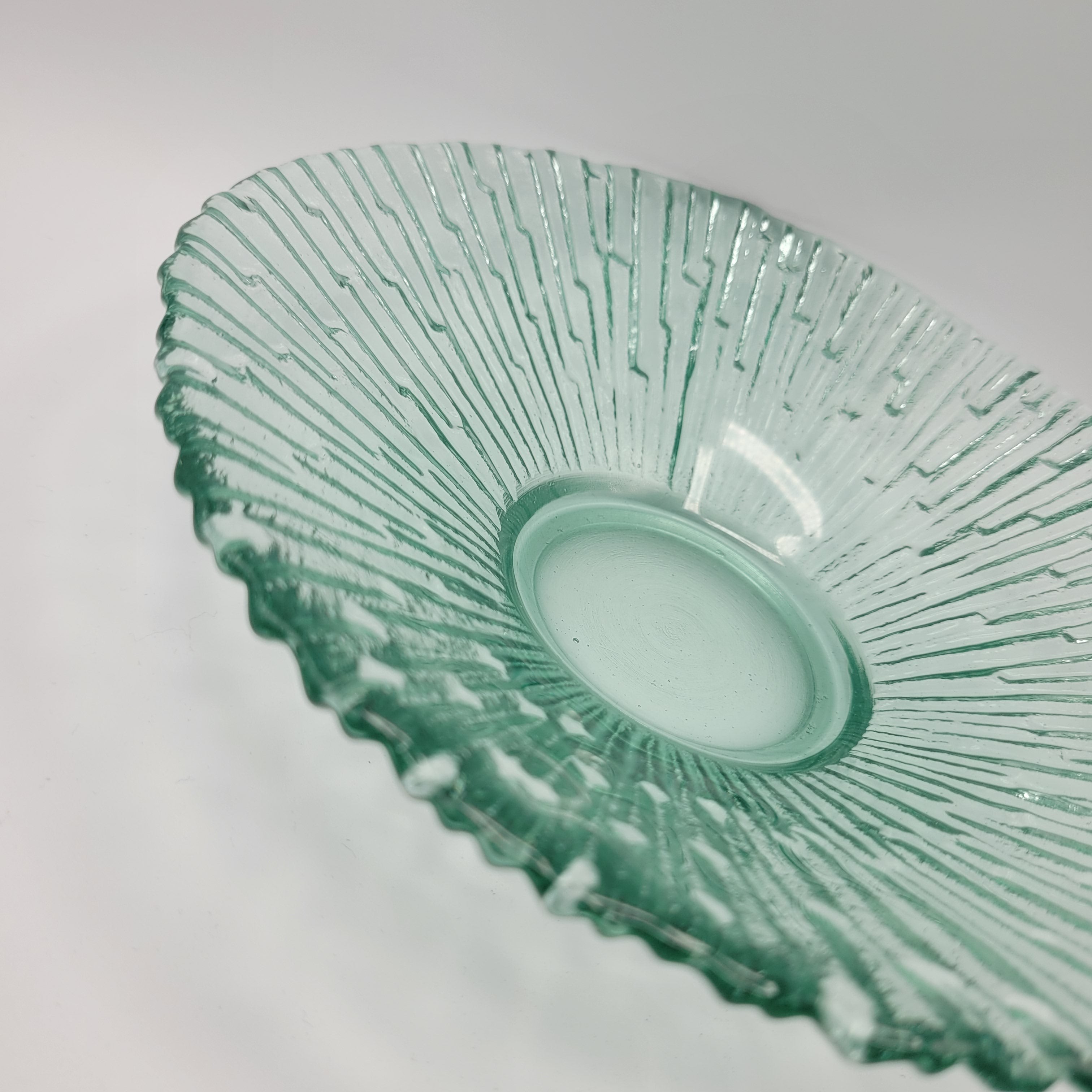 Ice crystal bowl By Paval Pànek, Czechoslovakian Art Glass late 70s early 80s