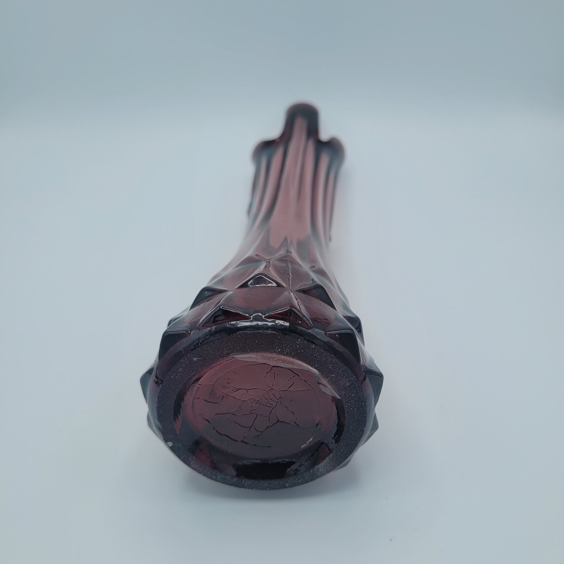 L E Smith Glass Company attributed Swung vase with pressed base MCM unmarked.