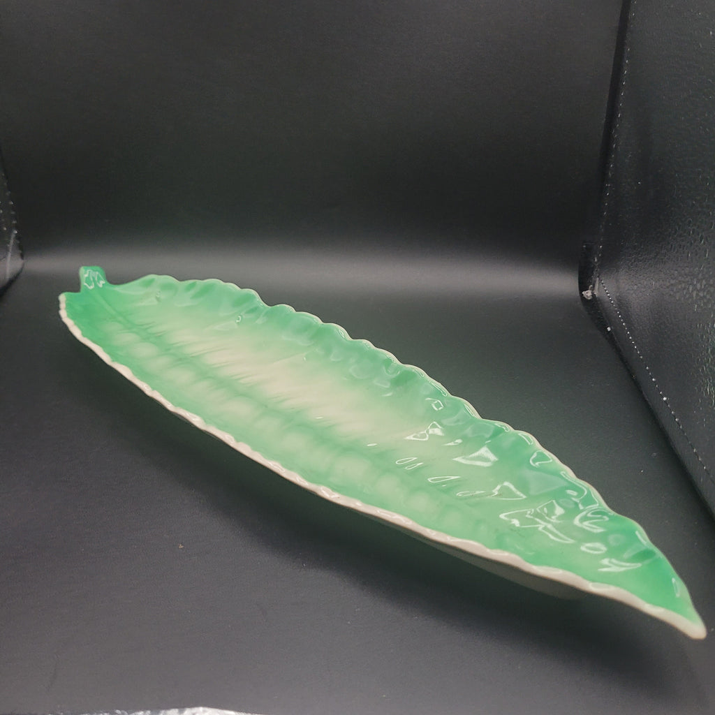 🍃 Mid-Century Green Leaf Console Dishc.1950s–60s Continental German / Austrian
