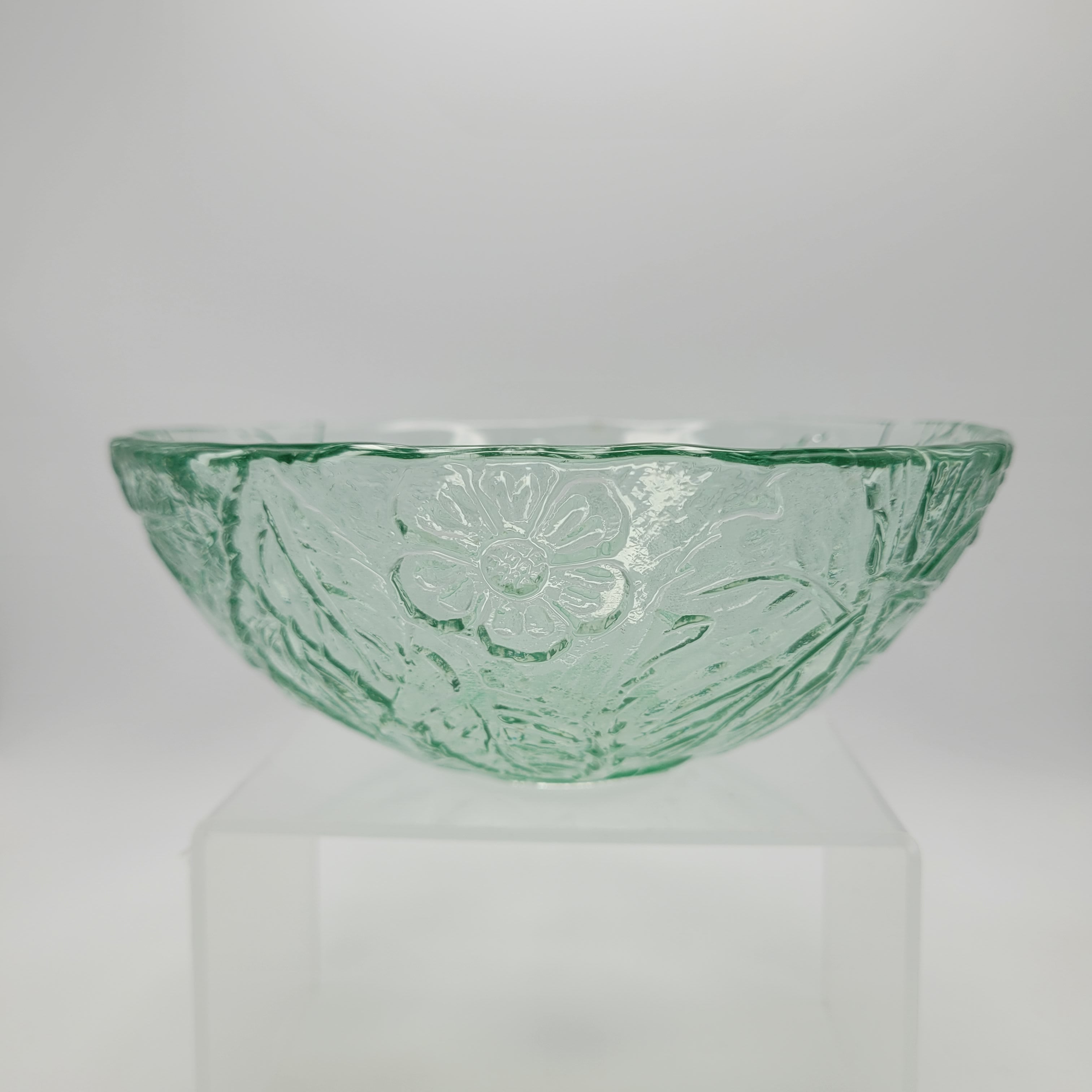 Mid-Century British Pressed Glass Bowl – Pale Green with Subtle Uranium Glow, c.1940s–50s