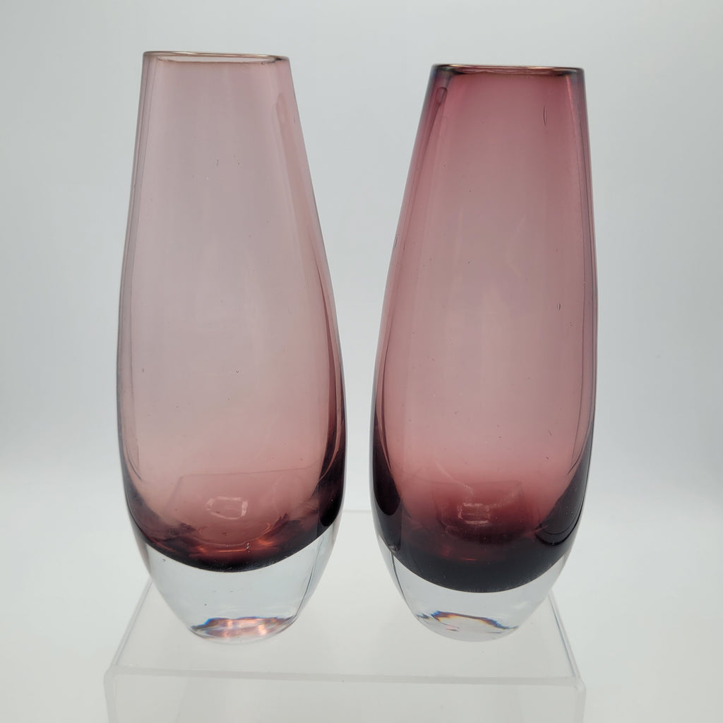 Pair of Riihimäen Lasi “Torpedo” Vases, Attributed to Tamara Aladin (15 cm)