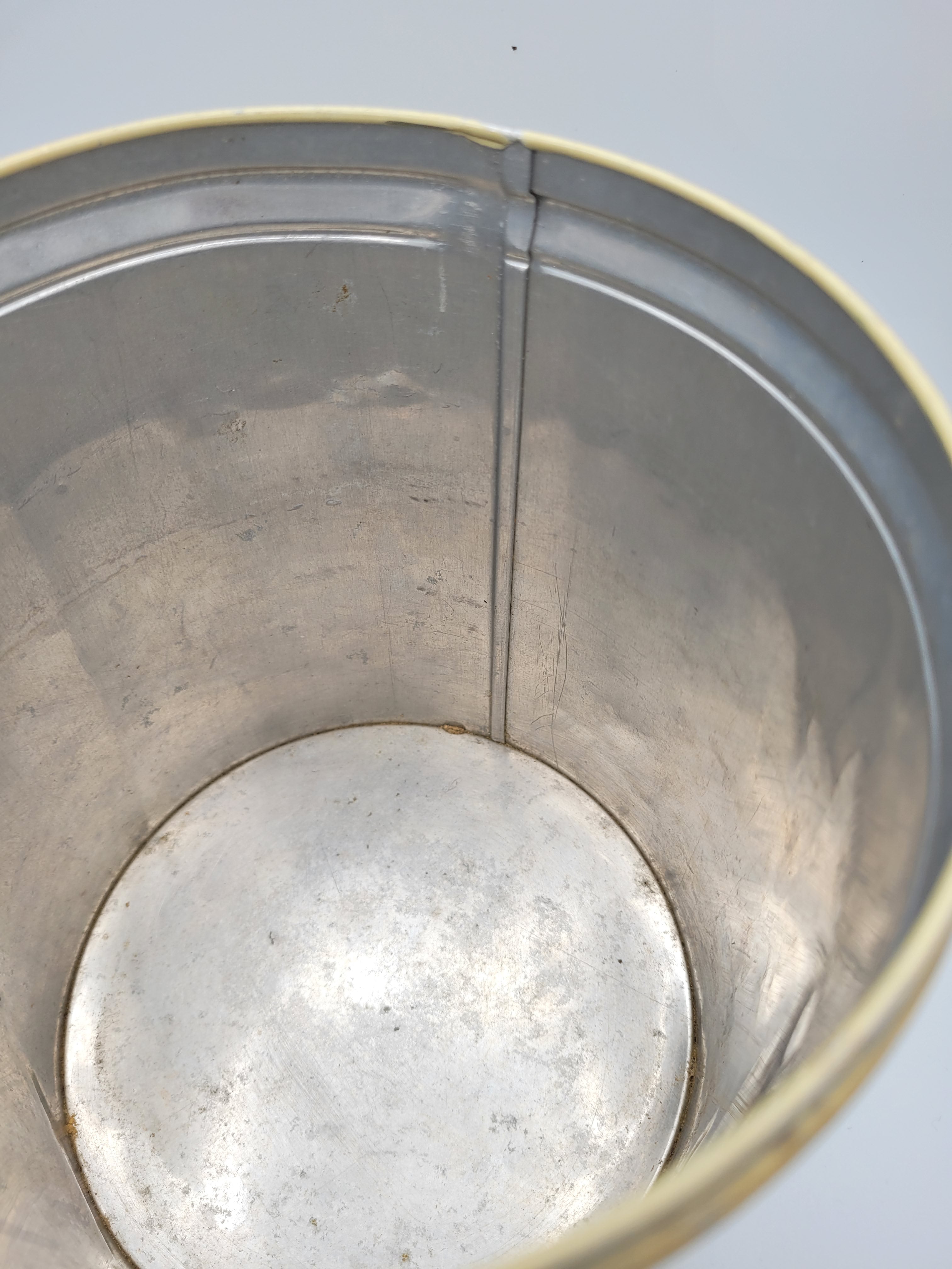 Worcester ware "Daffodils" tinplate flour cannister 1950s