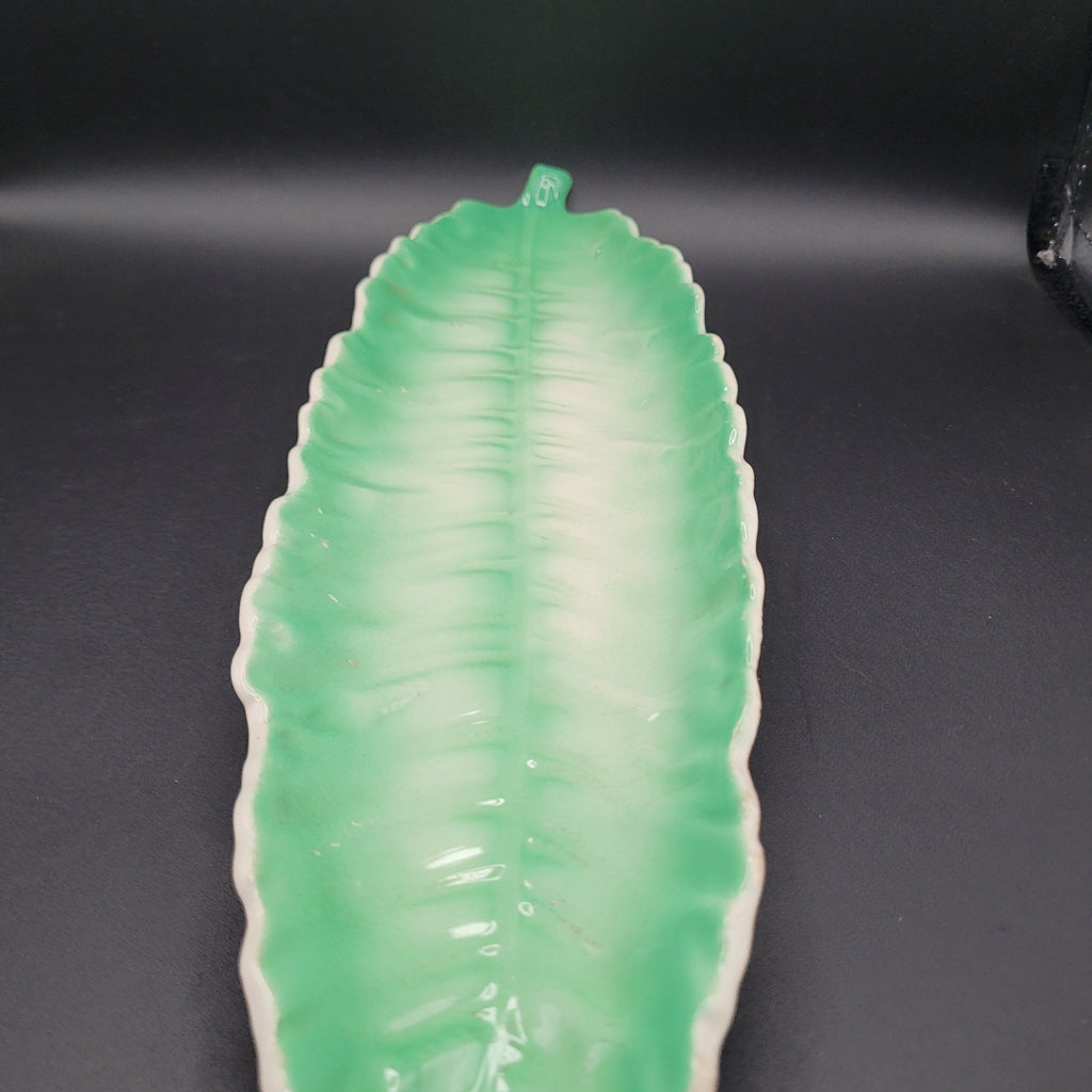 🍃 Mid-Century Green Leaf Console Dishc.1950s–60s Continental German / Austrian